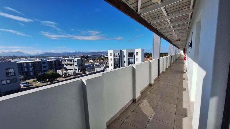 2 Bedroom Property for Sale in Groenvallei Western Cape